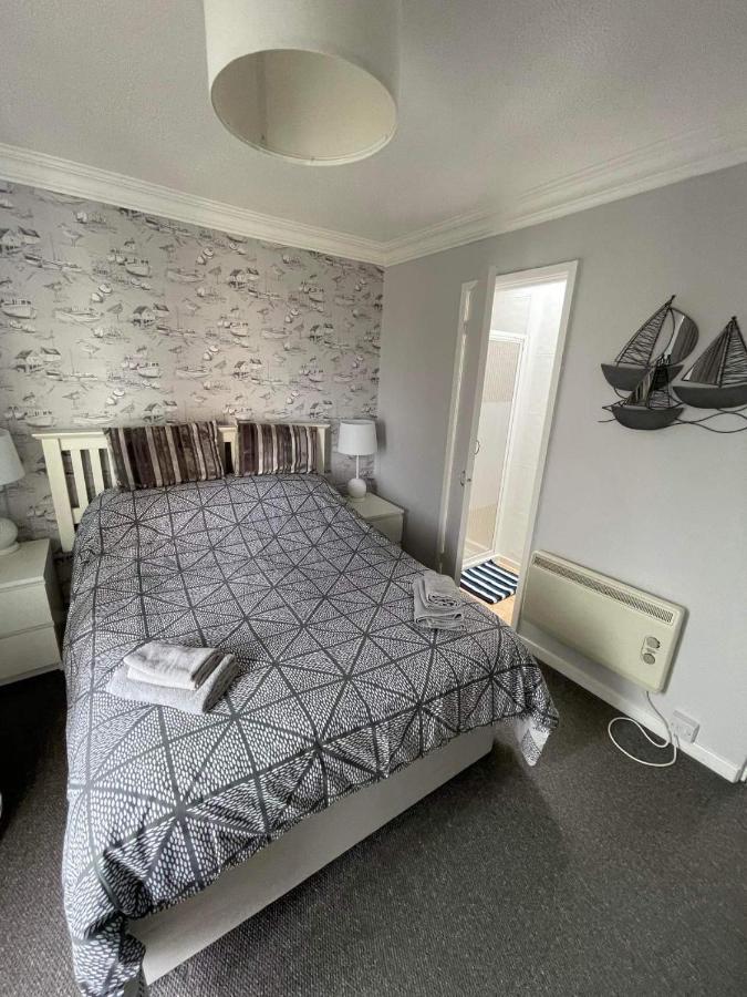 Villa Sea View 3-Bed Heated Pool Eat Bar Kids Park Lowestoft Eksteriør bilde