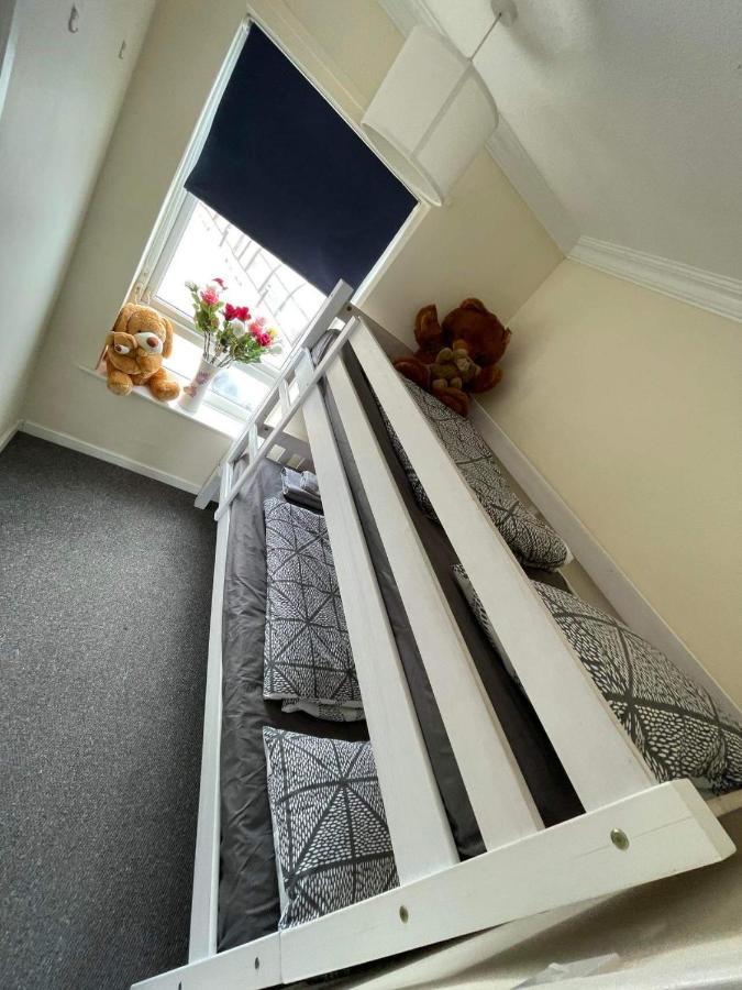 Villa Sea View 3-Bed Heated Pool Eat Bar Kids Park Lowestoft Eksteriør bilde
