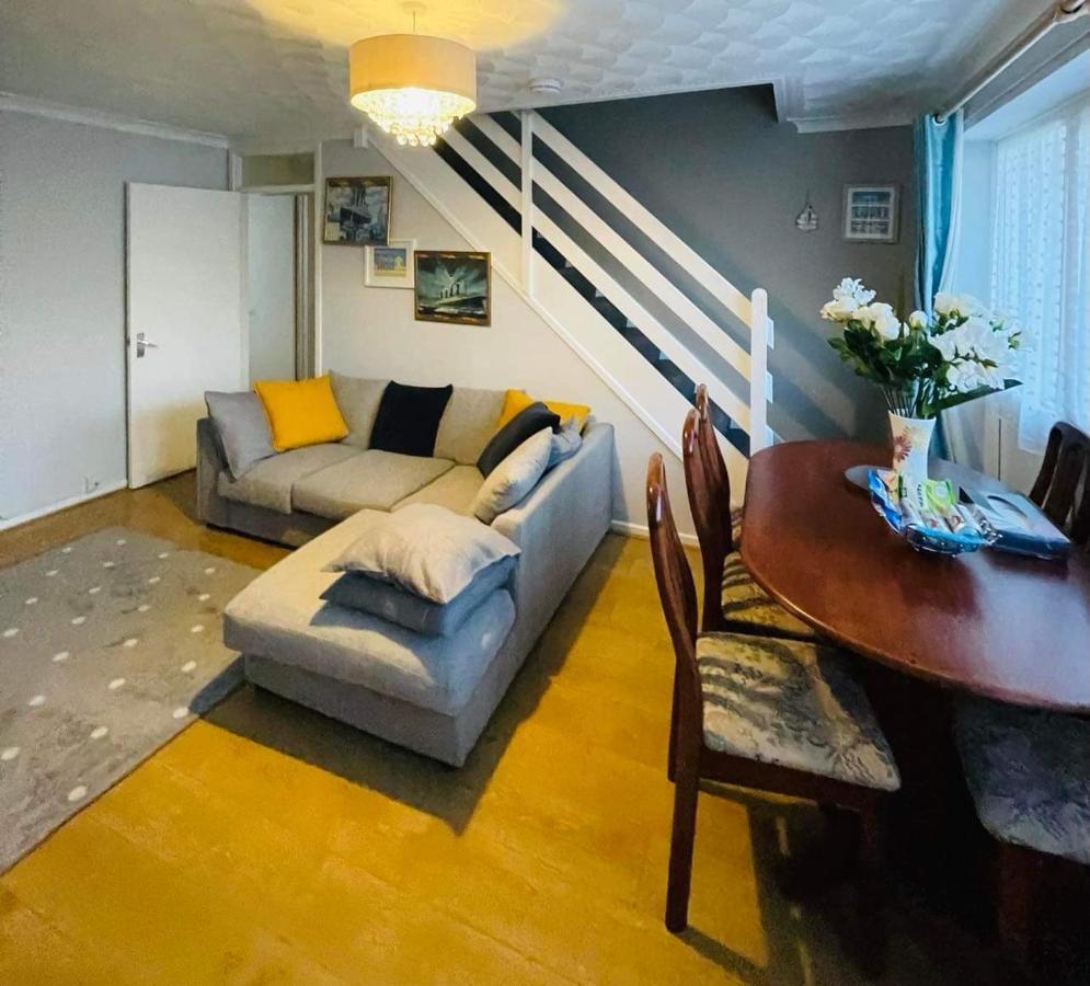 Villa Sea View 3-Bed Heated Pool Eat Bar Kids Park Lowestoft Eksteriør bilde